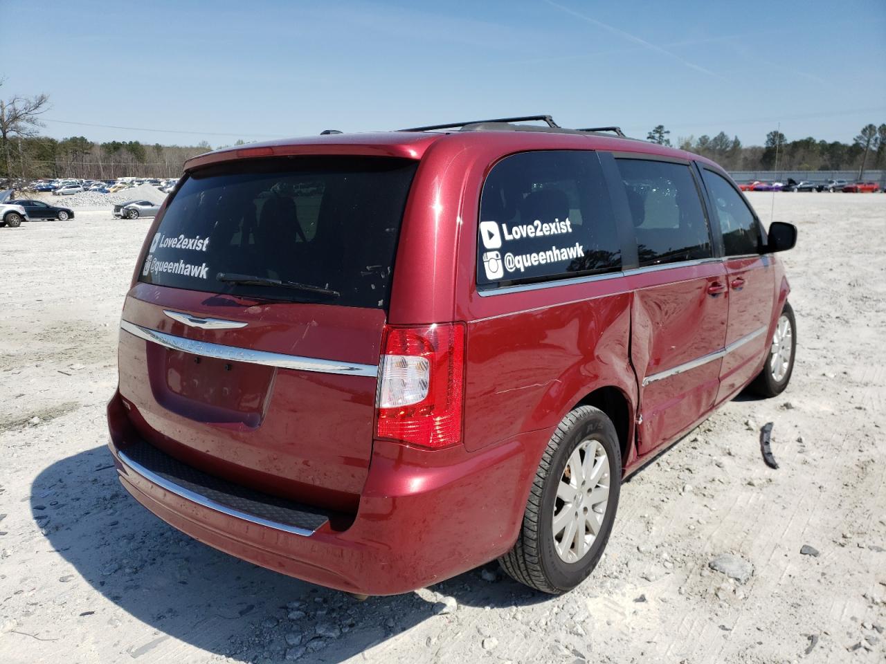 Photo 4 from auction – 2016 CHRYSLER TOWN & COU with VIN 2C4RC1BG3GR246099