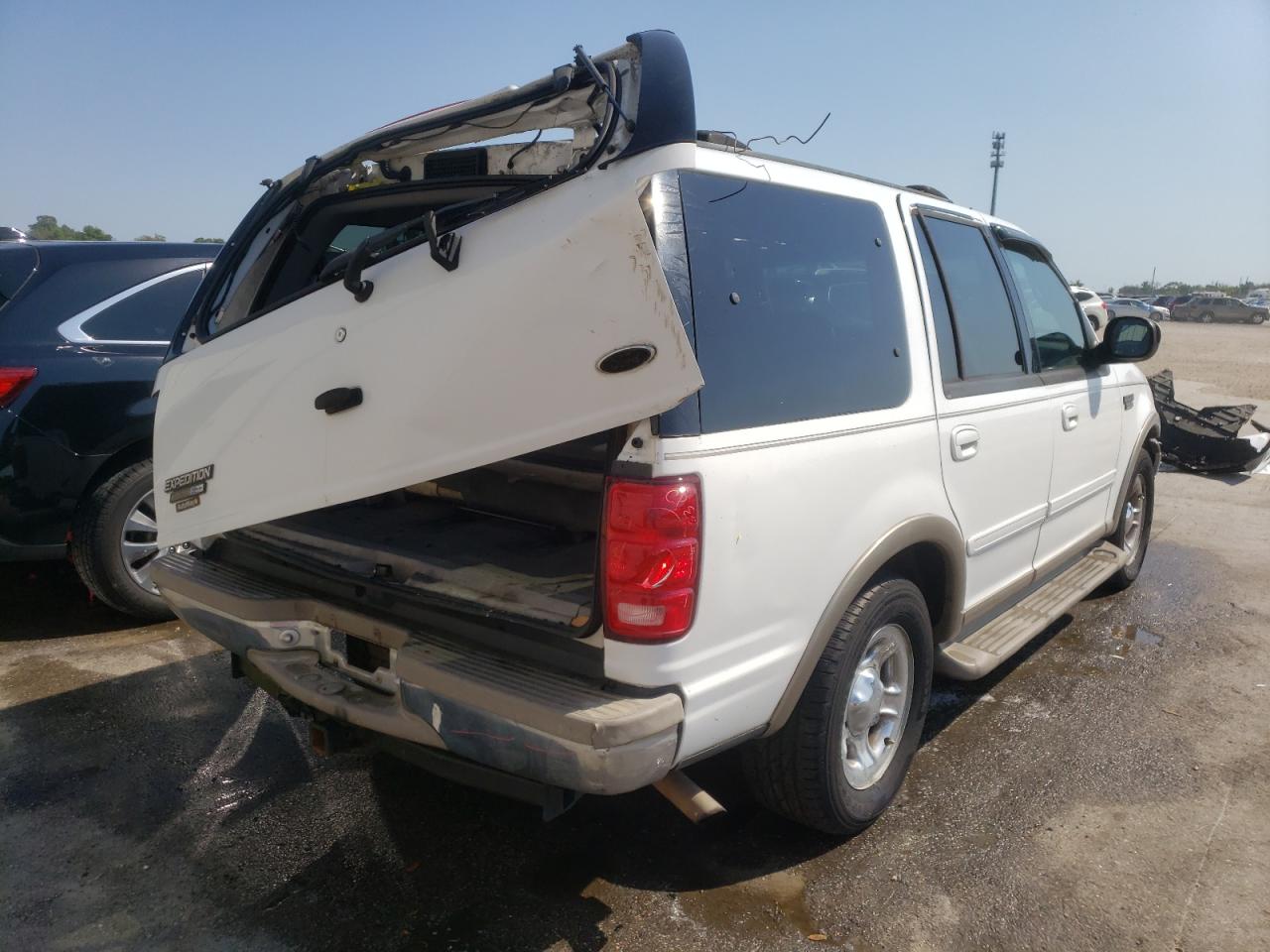 Photo 4 from auction – 2002 FORD EXPEDITION with VIN 1FMRU17L82LA02187