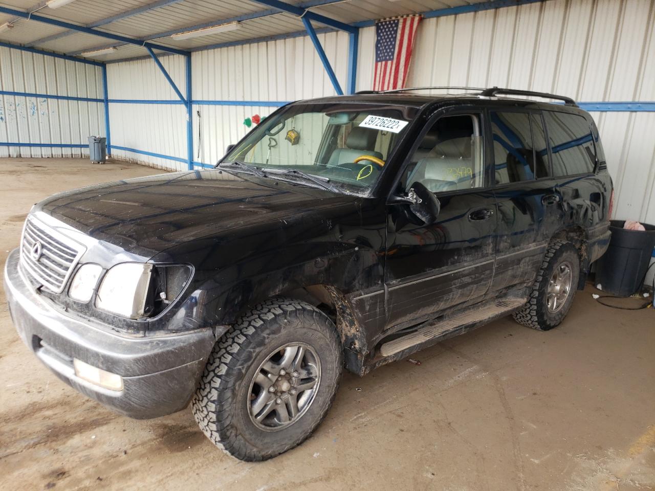 Photo 2 from auction – 2002 LEXUS LX 470 with VIN JTJHT00W223516258