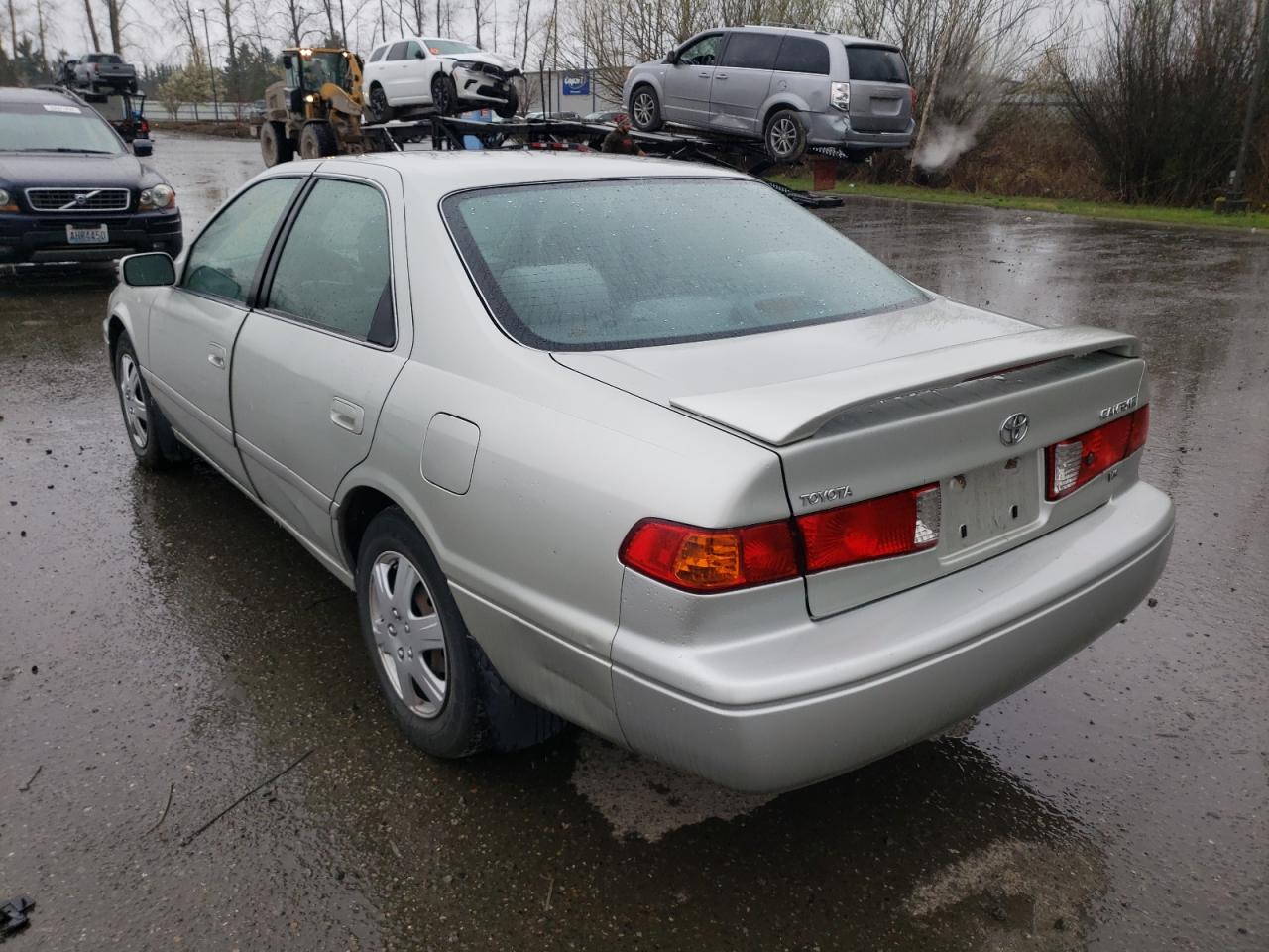 Photo 3 from auction – 2001 TOYOTA CAMRY CE with VIN JT2BF22KX10326867