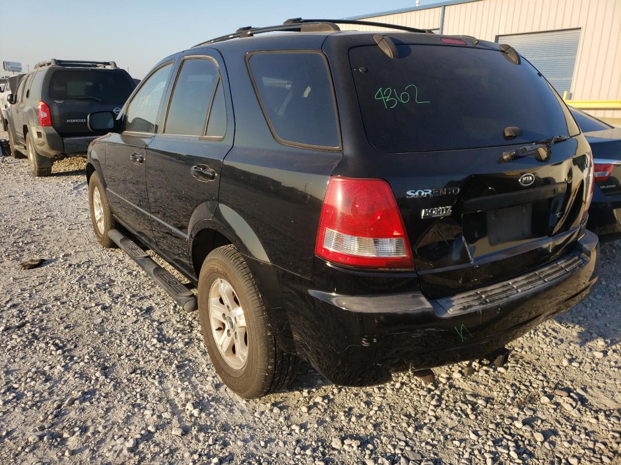 صورة رقم 3 من المزاد - 2004 KIA SORENTO EX مع VIN KNDJD733745186149