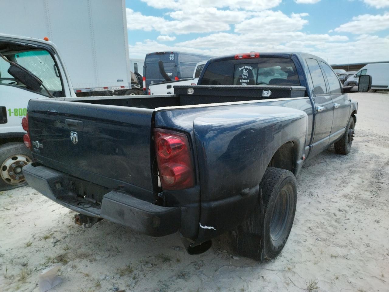 Photo 4 from auction – 2009 DODGE RAM 3500 with VIN 3D3ML48L99G516100