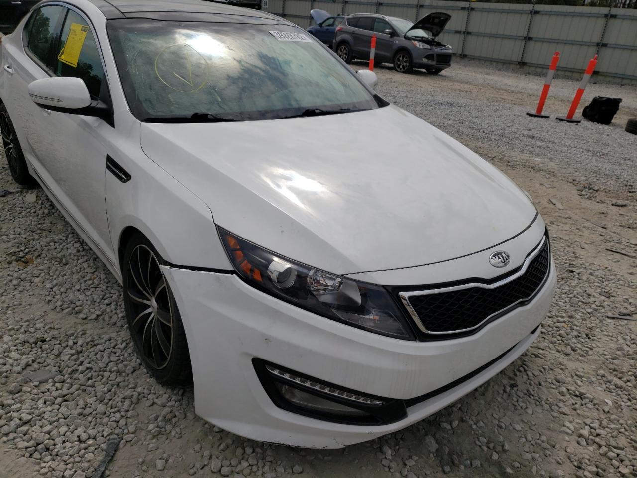 Photo 9 from auction – 2013 KIA OPTIMA SXL with VIN 5XXGR4A68DG145290