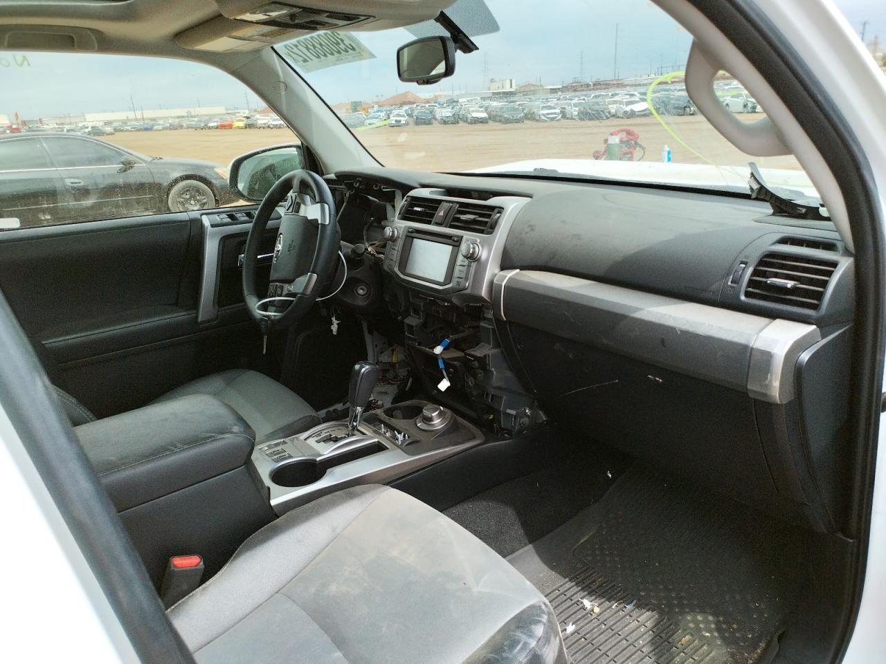 صورة رقم 5 من المزاد - 2018 TOYOTA 4RUNNER SR مع VIN JTEBU5JRXJ5583328