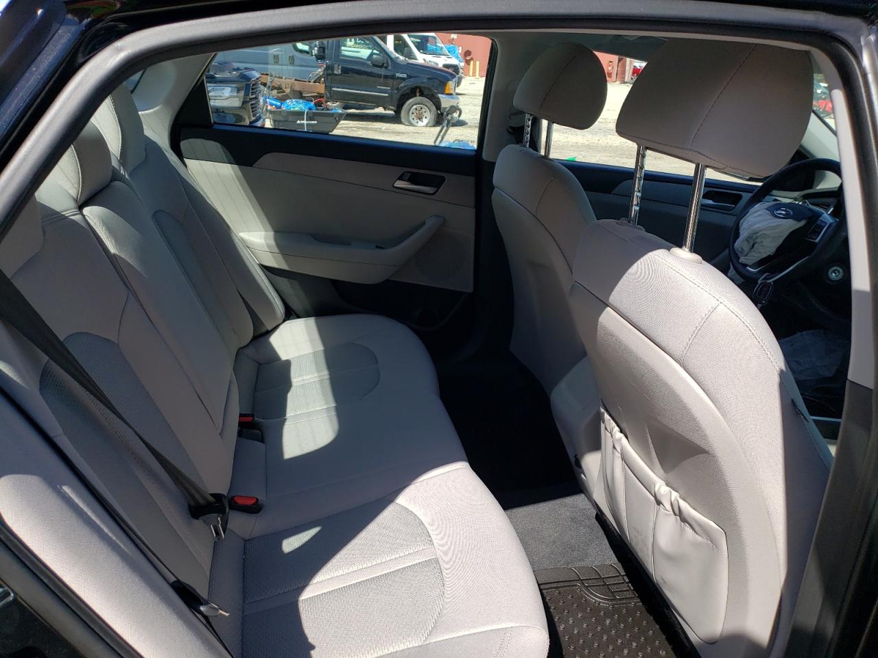 Photo 6 from auction – 2019 HYUNDAI SONATA SE with VIN 5NPE24AF4KH738951