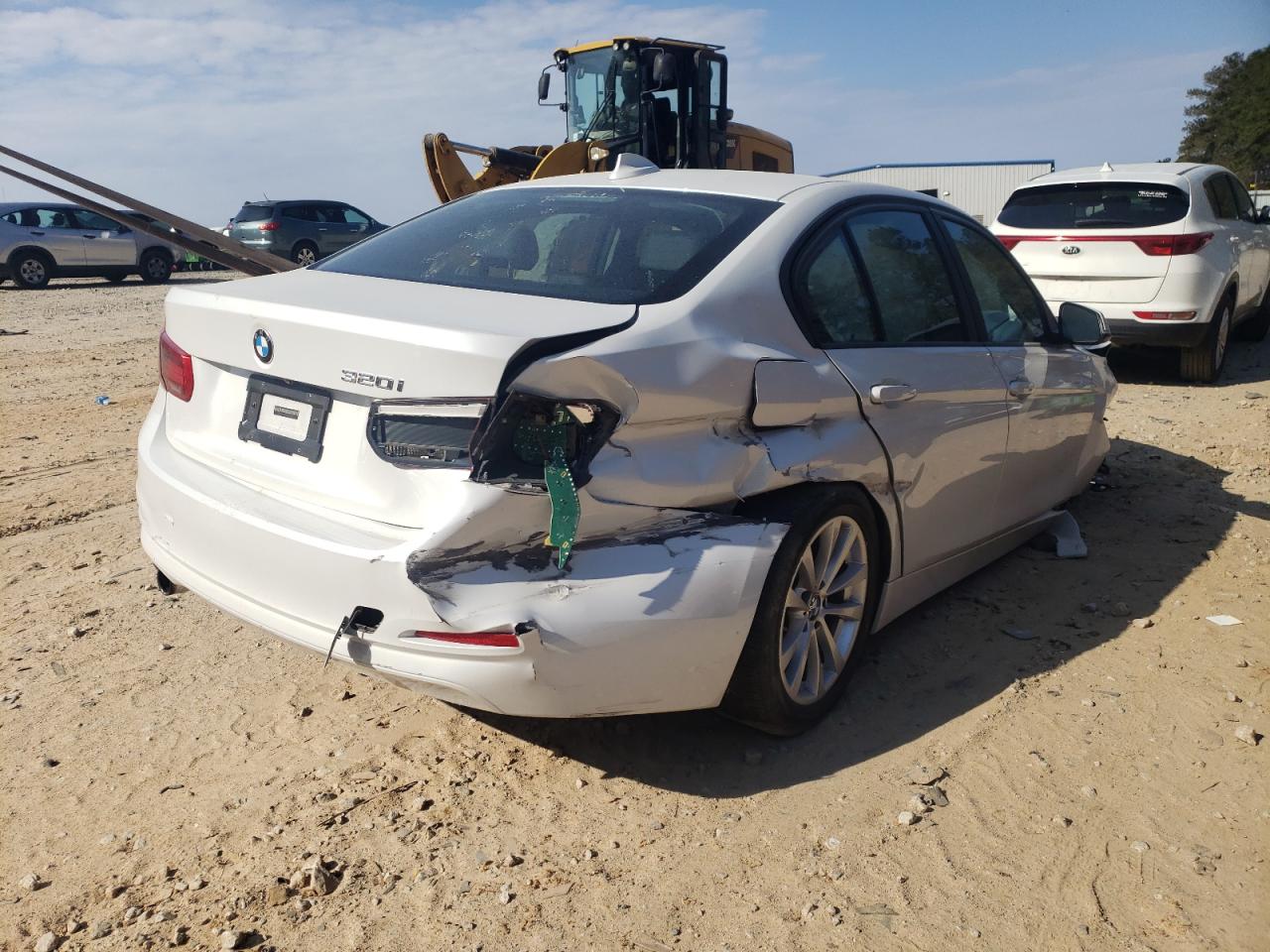 Photo 4 from auction – 2018 BMW 320 I with VIN WBA8E1G52JNU93600