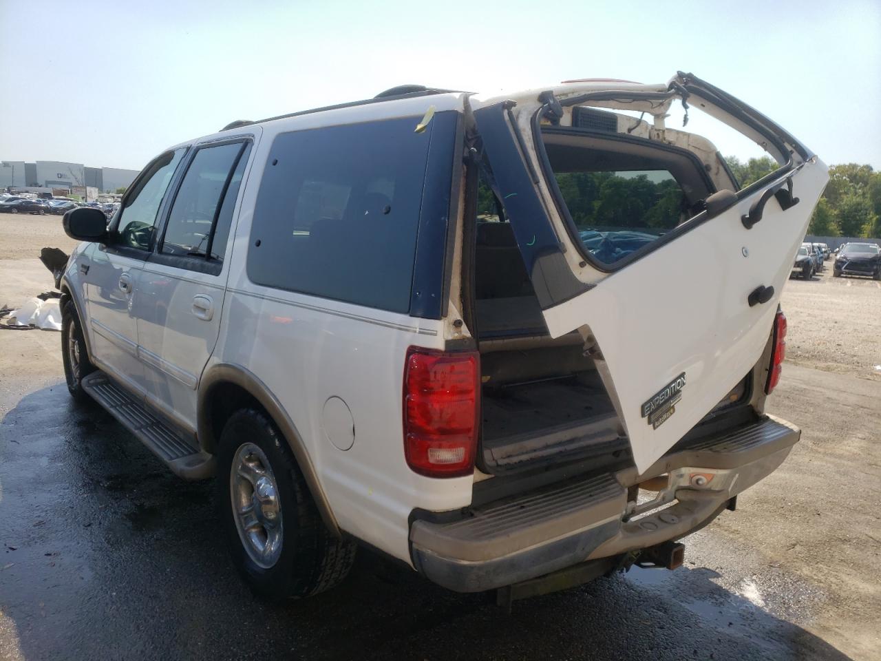 Photo 3 from auction – 2002 FORD EXPEDITION with VIN 1FMRU17L82LA02187