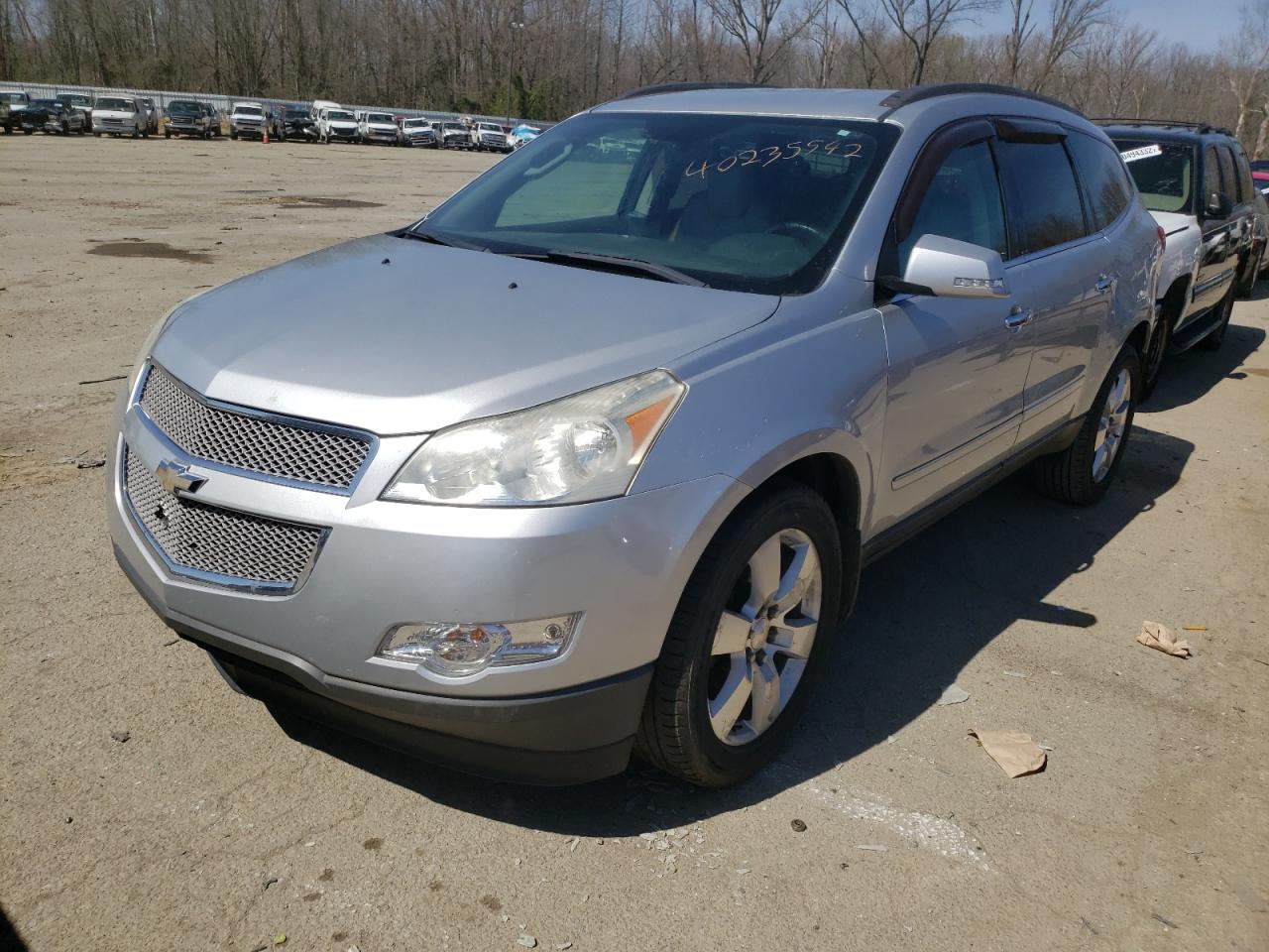 Photo 2 from auction – 2011 CHEVROLET TRAVERSE L with VIN 1GNKRLED9BJ130097