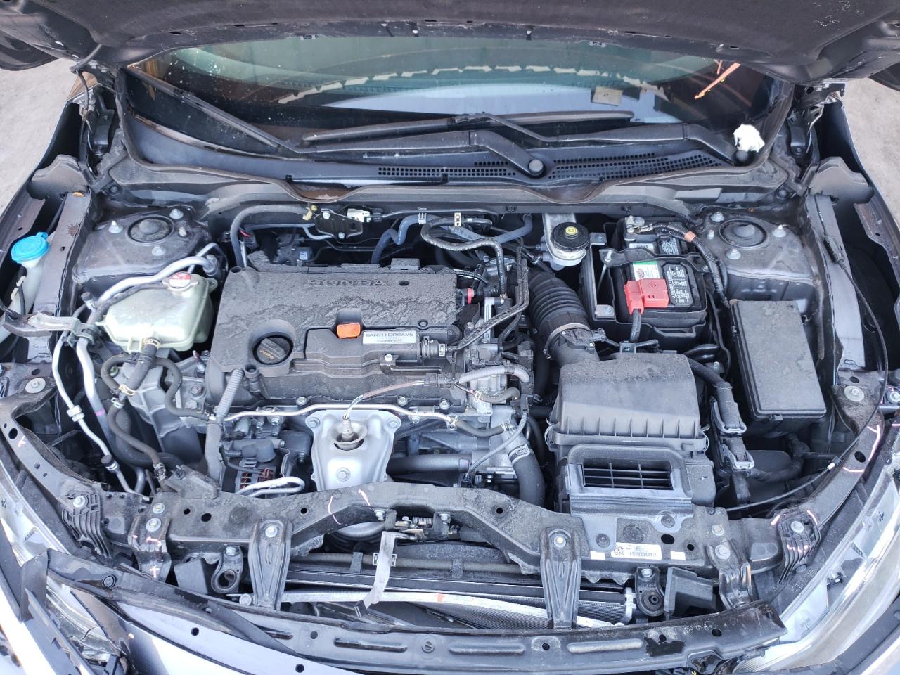 Photo 7 from auction – 2016 HONDA CIVIC LX with VIN 19XFC2F51GE006925