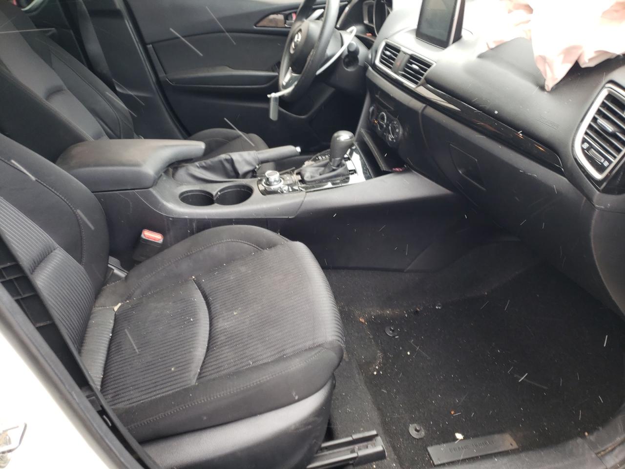 Photo 5 from auction – 2016 MAZDA 3 SPORT with VIN 3MZBM1U71GM301293