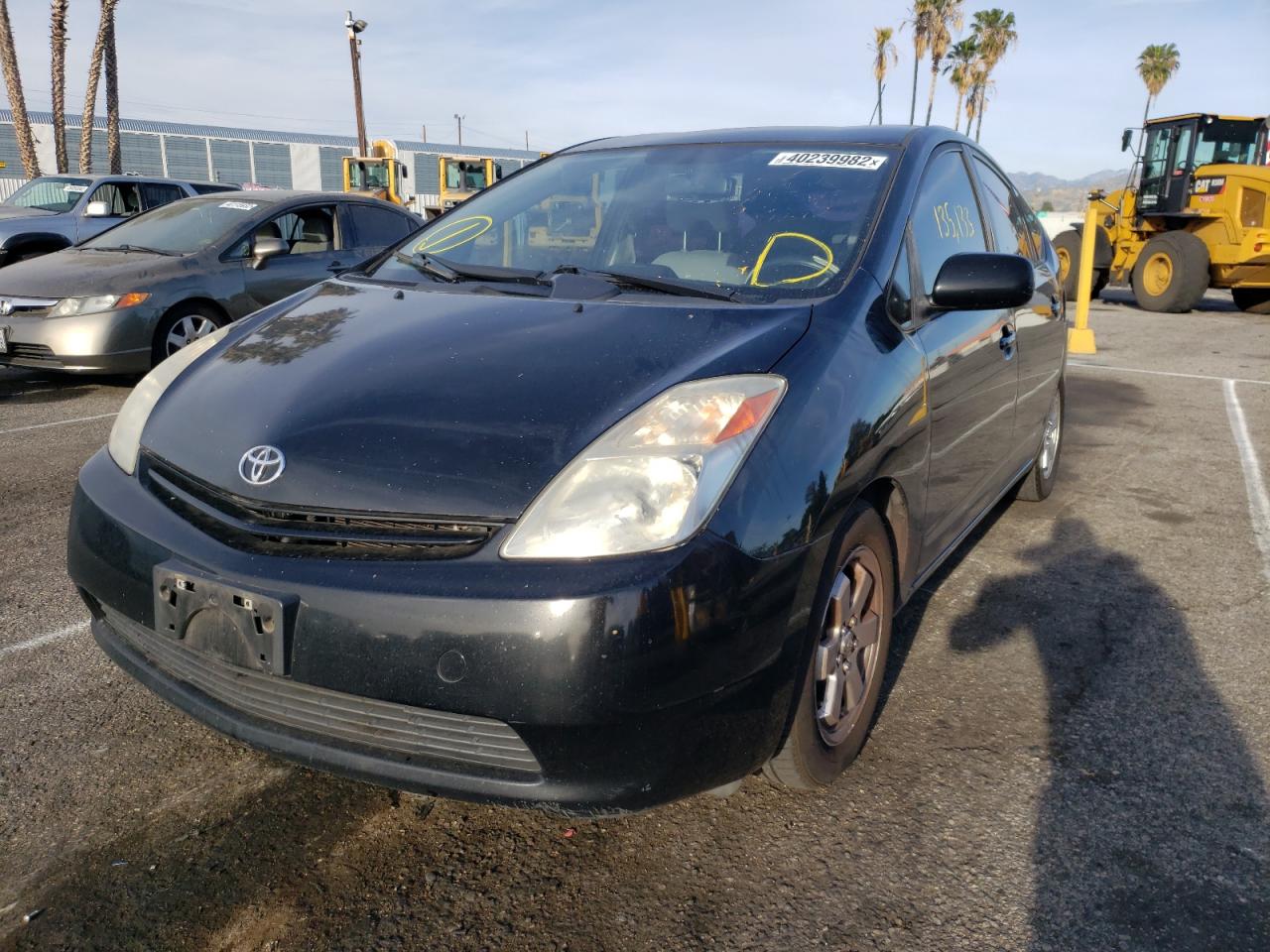 Photo 2 from auction – 2005 TOYOTA PRIUS with VIN JTDKB20U553018176