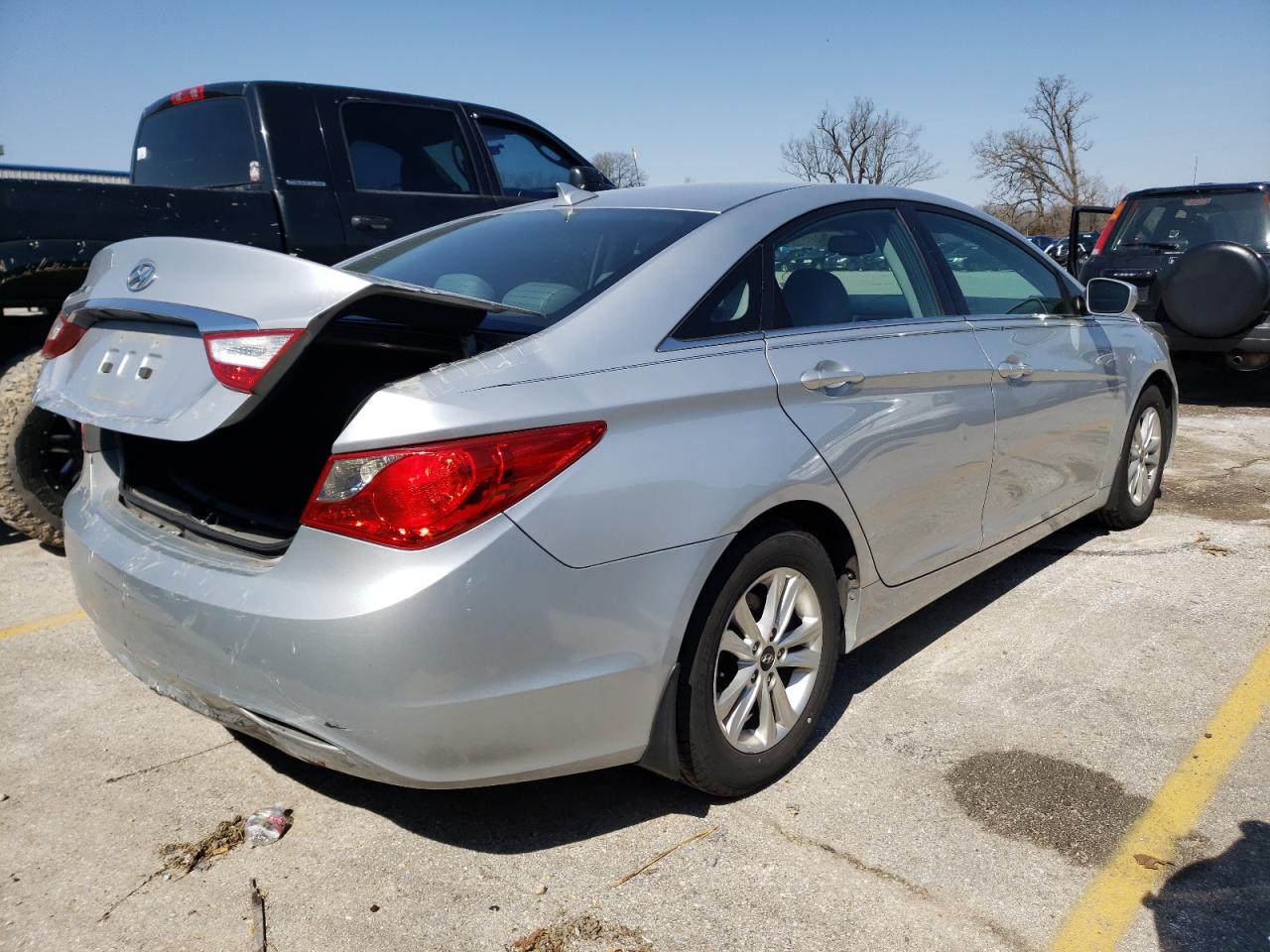 Photo 4 from auction – 2013 HYUNDAI SONATA GLS with VIN 5NPEB4AC8DH788700