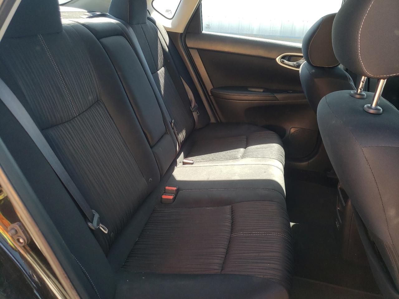 Photo 6 from auction – 2017 NISSAN SENTRA with VIN 3N1AB7APXHY364031
