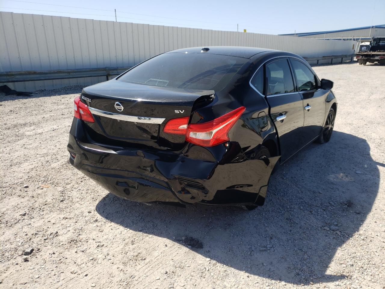 Photo 4 from auction – 2017 NISSAN SENTRA with VIN 3N1AB7APXHY364031