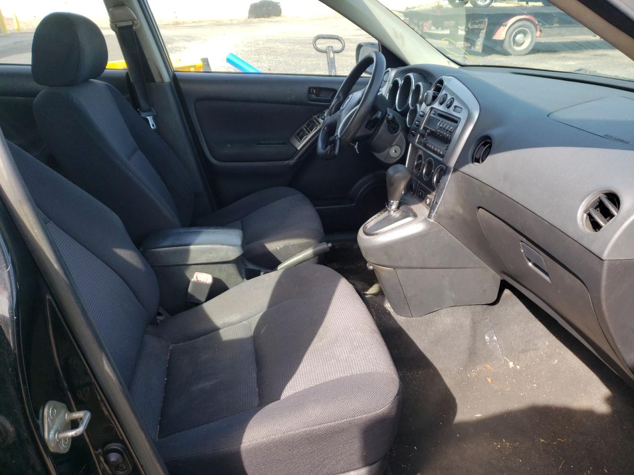 Photo 5 from auction – 2005 PONTIAC VIBE with VIN 5Y2SL63845Z418326