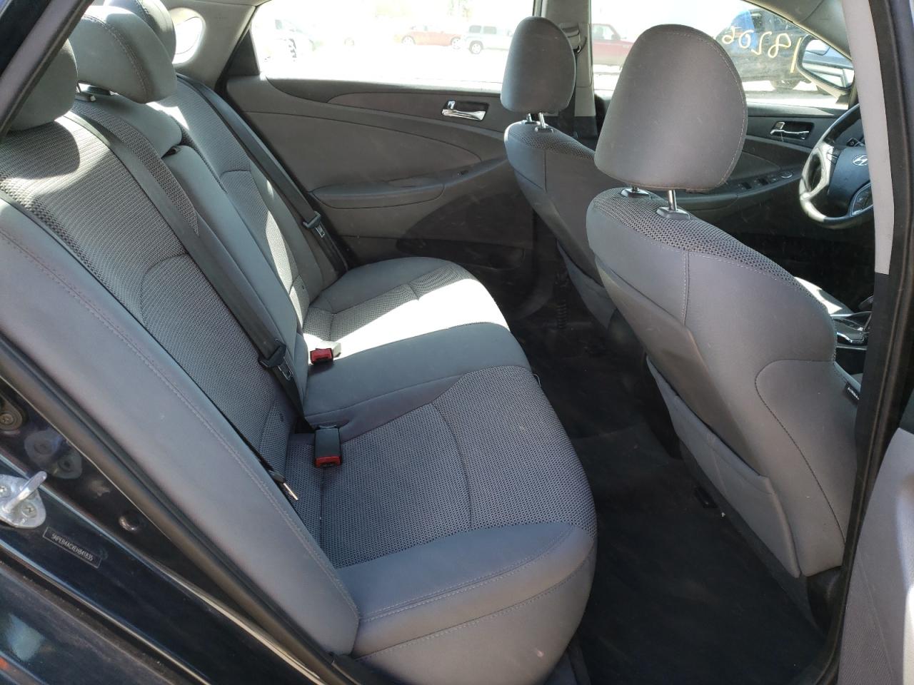 Photo 6 from auction – 2014 HYUNDAI SONATA GLS with VIN 5NPEB4ACXEH841835