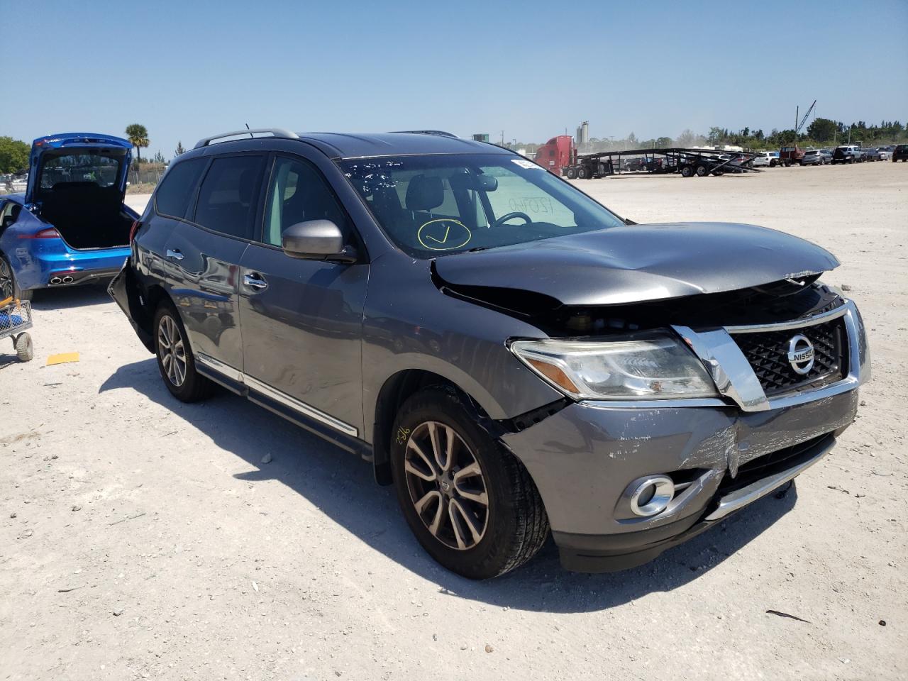 NISSAN PATHFINDER 2015 with VIN 5N1AR2MNXFC711283 - Photo from auction