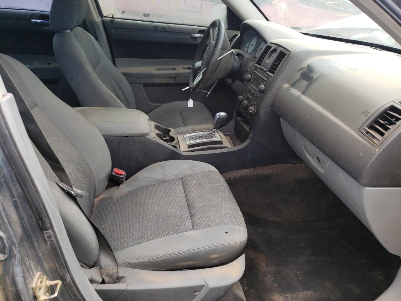 Photo 5 from auction – 2006 CHRYSLER 300 with VIN 2C3KA43R36H363022