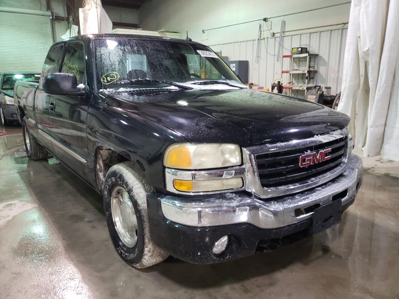 GMC NEW SIERRA 2003 with VIN 2GTEC19T831145506 - Photo from auction