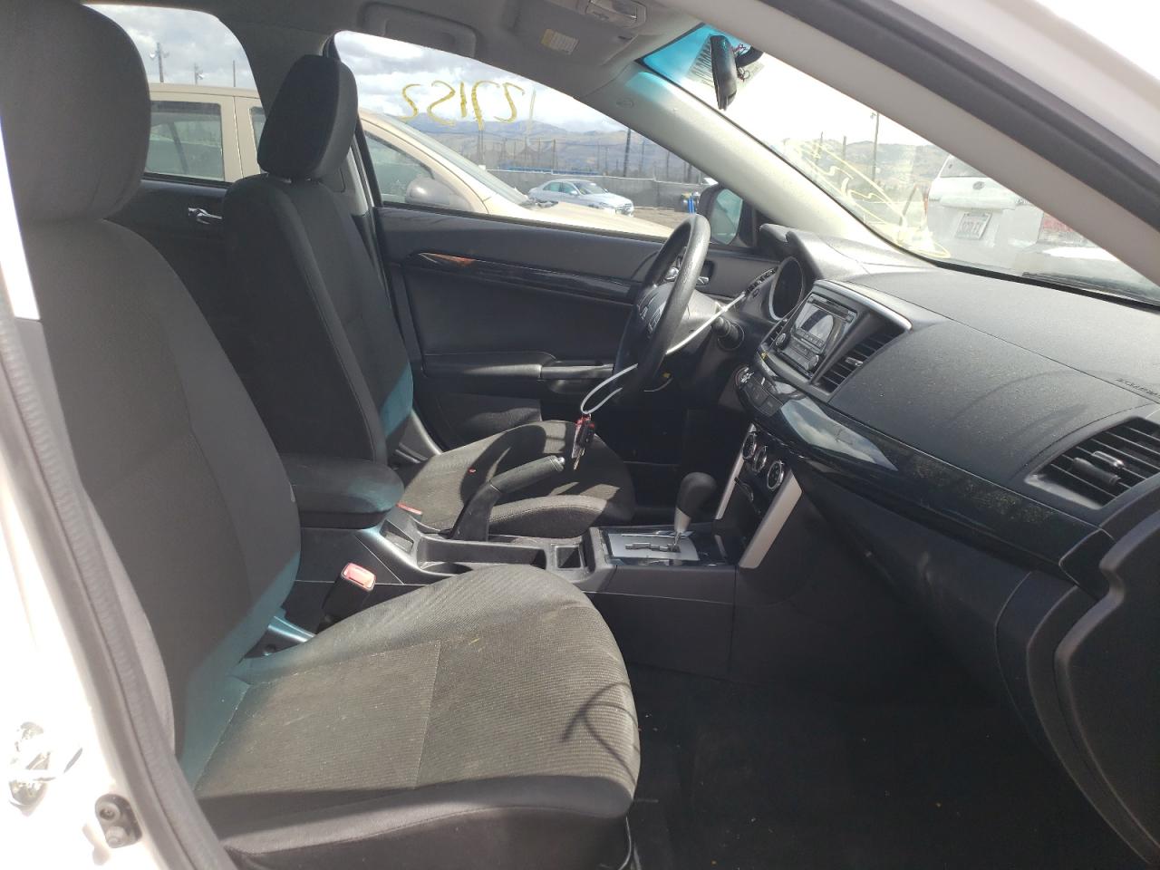 Photo 5 from auction – 2016 MITSUBISHI LANCER ES with VIN JA32U2FU0GU006546