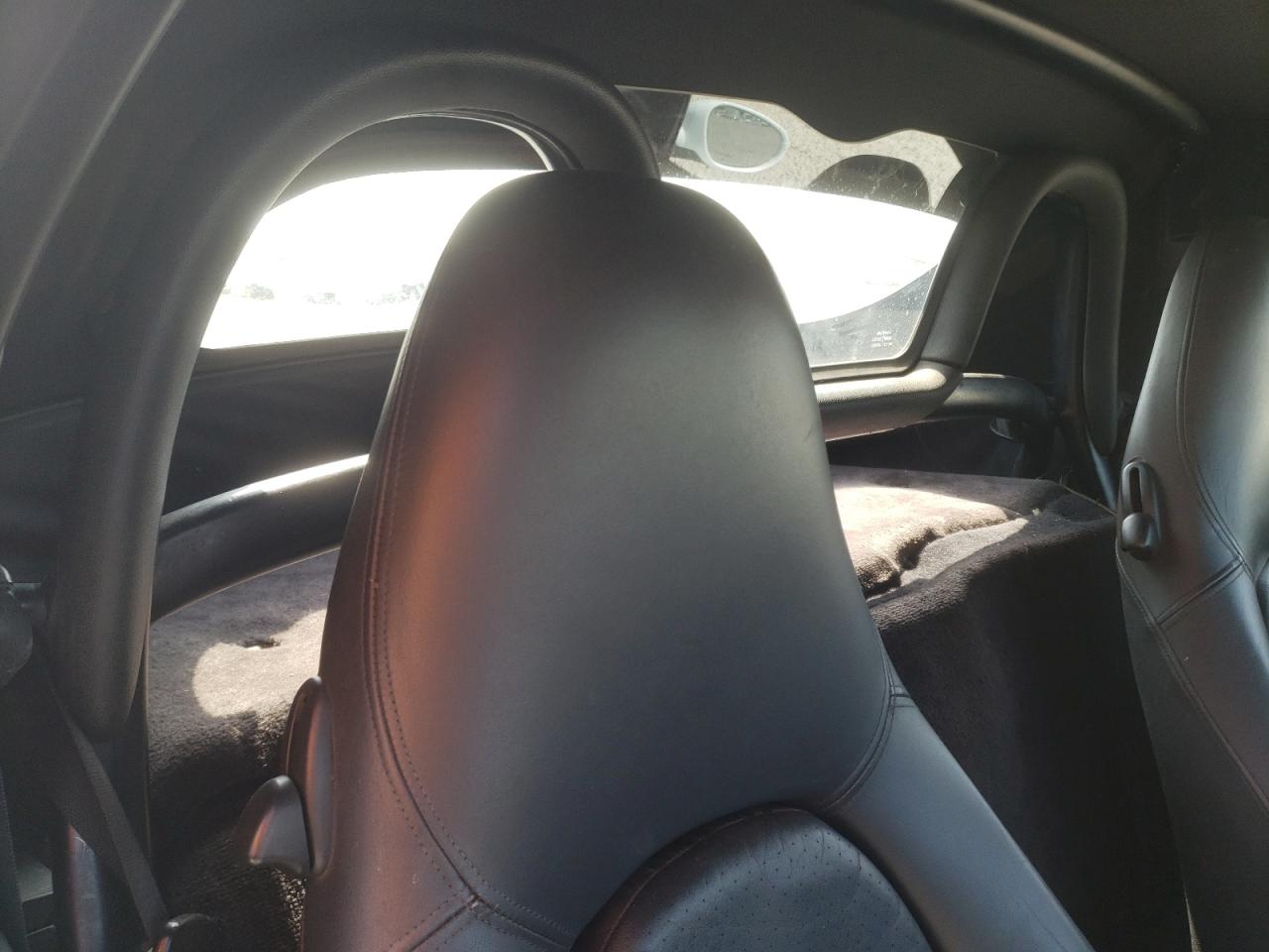Photo 6 from auction – 1998 PORSCHE BOXSTER with VIN WP0CA2985WS620192
