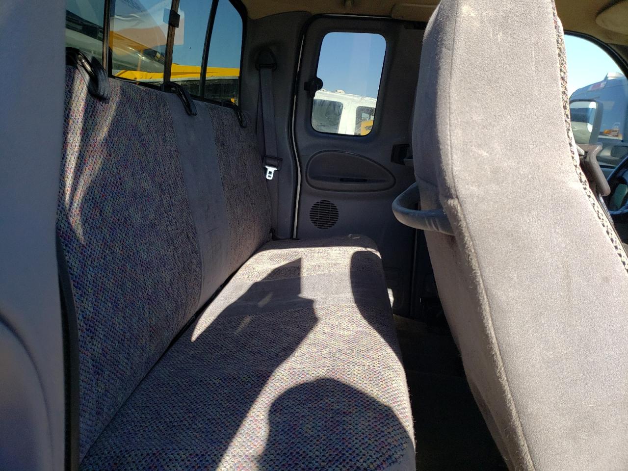Photo 6 from auction – 2001 DODGE RAM 3500 with VIN 1B7MF33691J583570
