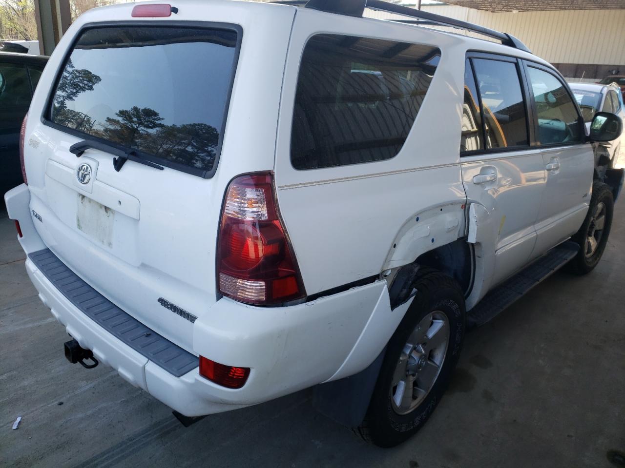 Photo 4 from auction – 2005 TOYOTA 4RUNNER SR with VIN JTEZU14R558040265