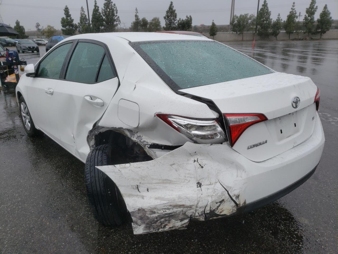 Photo 3 from auction – 2015 TOYOTA COROLLA L with VIN 5YFBURHE8FP296756