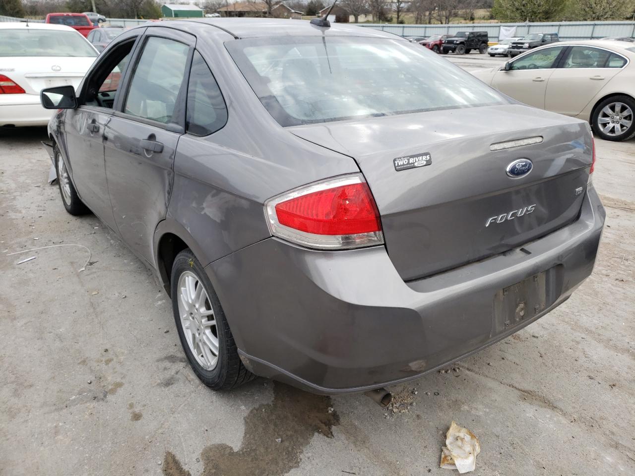 Photo 3 from auction – 2011 FORD FOCUS SE with VIN 1FAHP3FNXBW100910