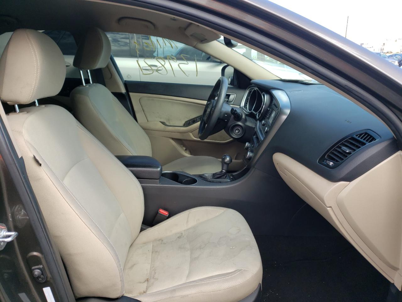 Photo 5 from auction – 2014 KIA OPTIMA LX with VIN 5XXGM4A77EG267275
