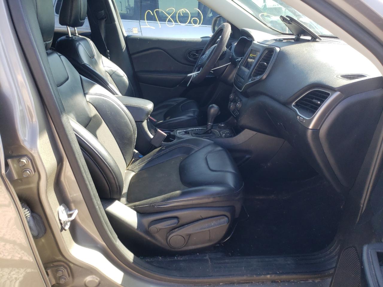 Photo 5 from auction – 2019 JEEP CHEROKEE L with VIN 1C4PJMLX5KD155358