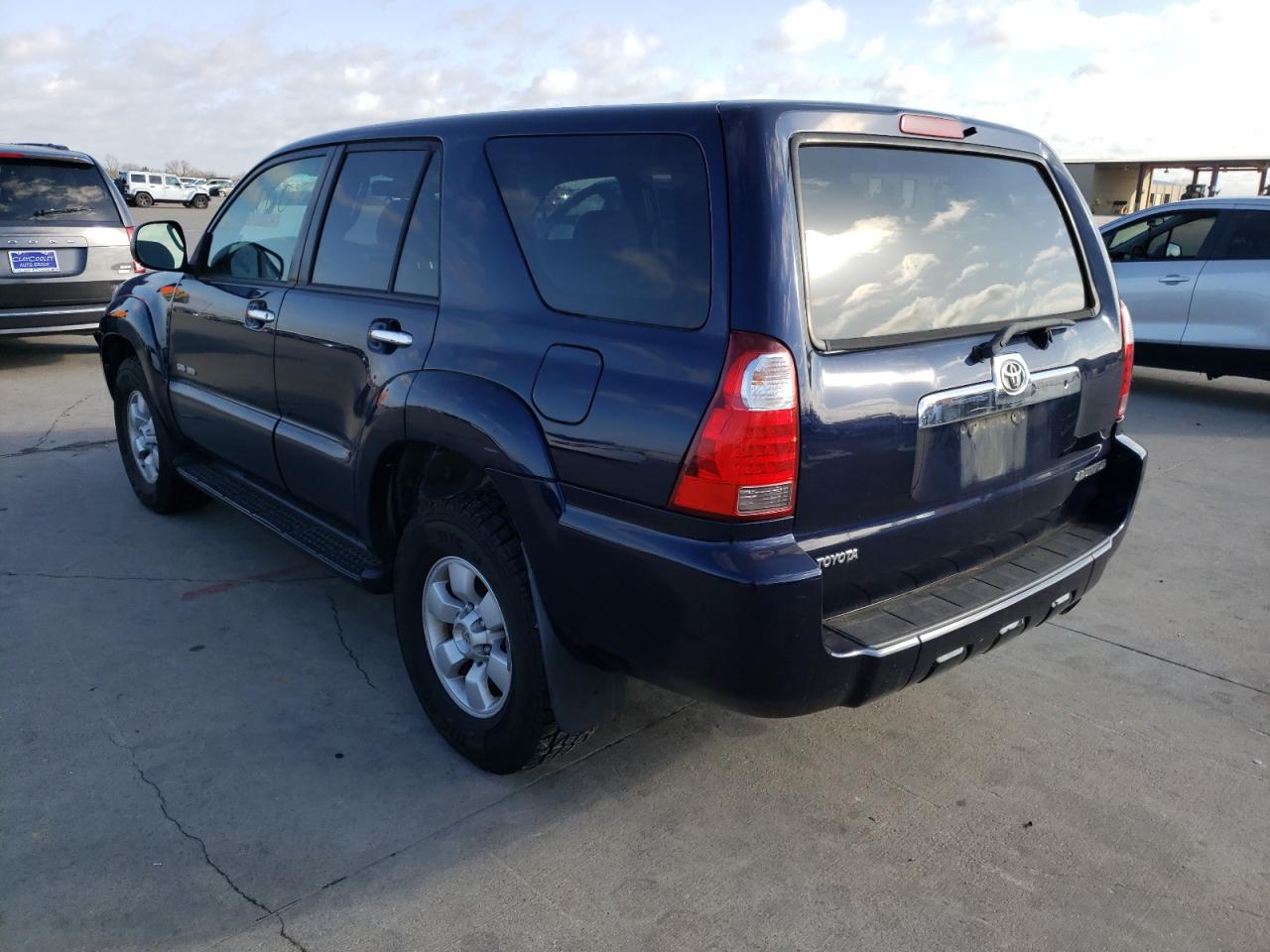 Photo 3 from auction – 2008 TOYOTA 4RUNNER SR with VIN JTEBU14R88K006037