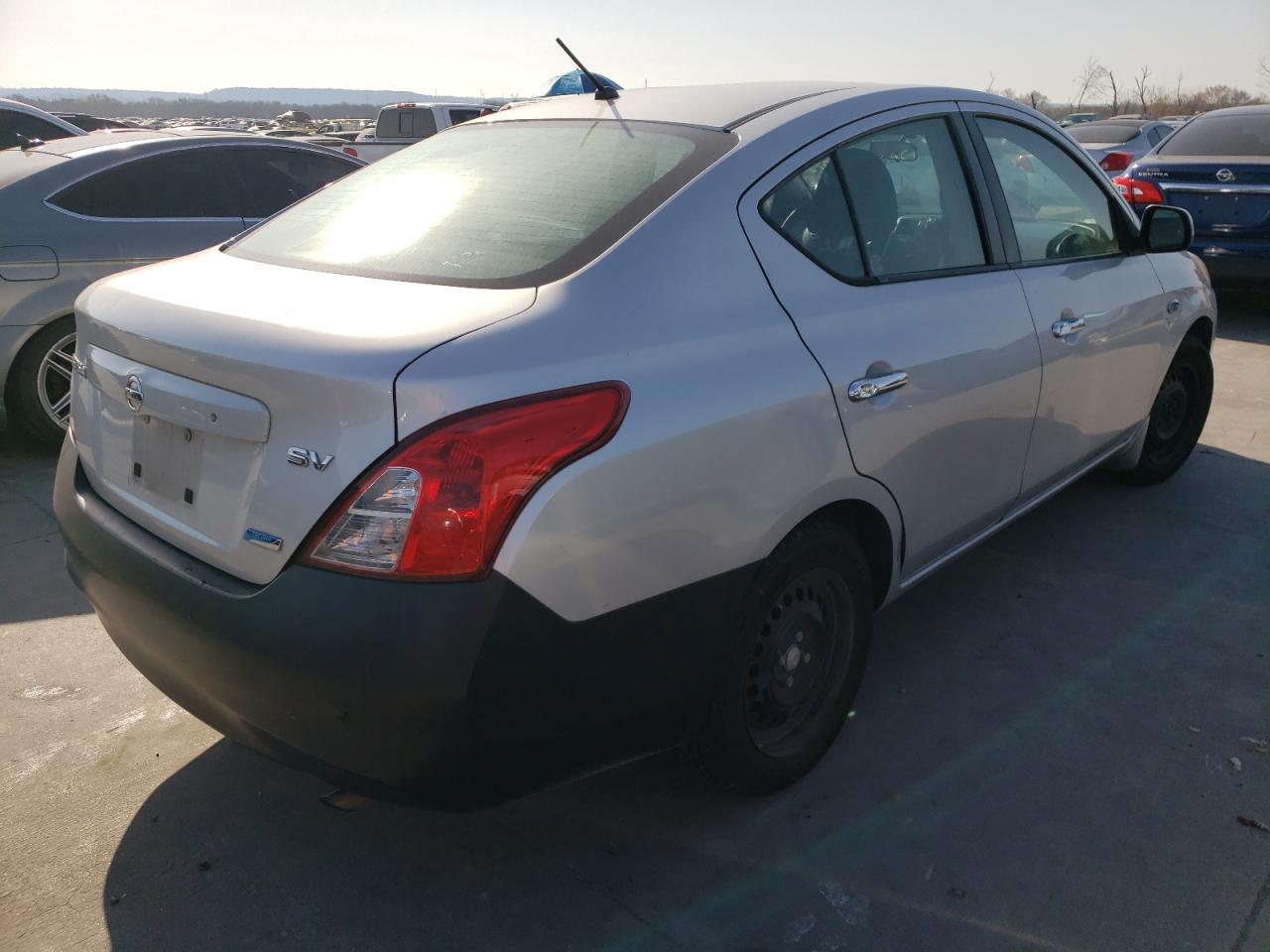 Photo 17 from auction – 2012 NISSAN VERSA S with VIN 3N1CN7AP2CL907099