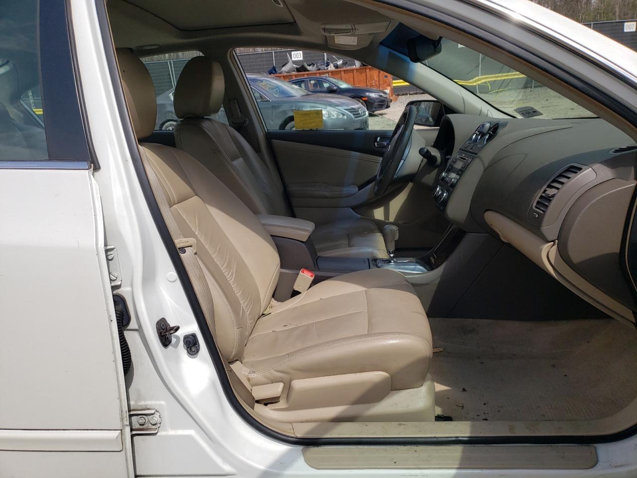 Photo 5 from auction – 2010 NISSAN ALTIMA with VIN 1N4AL2AP3AN404648
