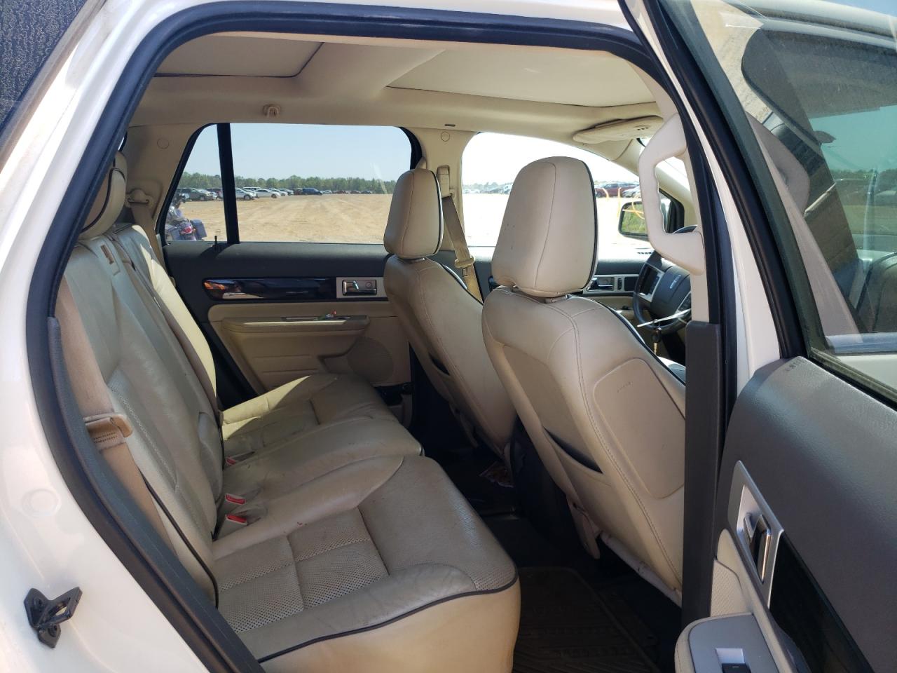 Photo 6 from auction – 2008 LINCOLN MKX with VIN 2LMDU68C58BJ34150