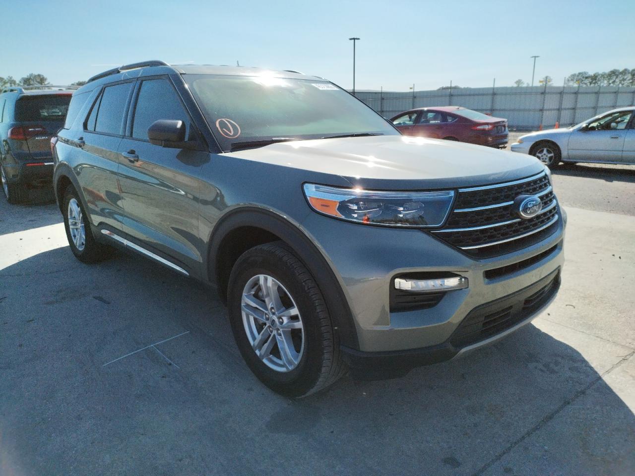 FORD EXPLORER X 2020 with VIN 1FMSK8DH0LGC00630 - Photo from auction