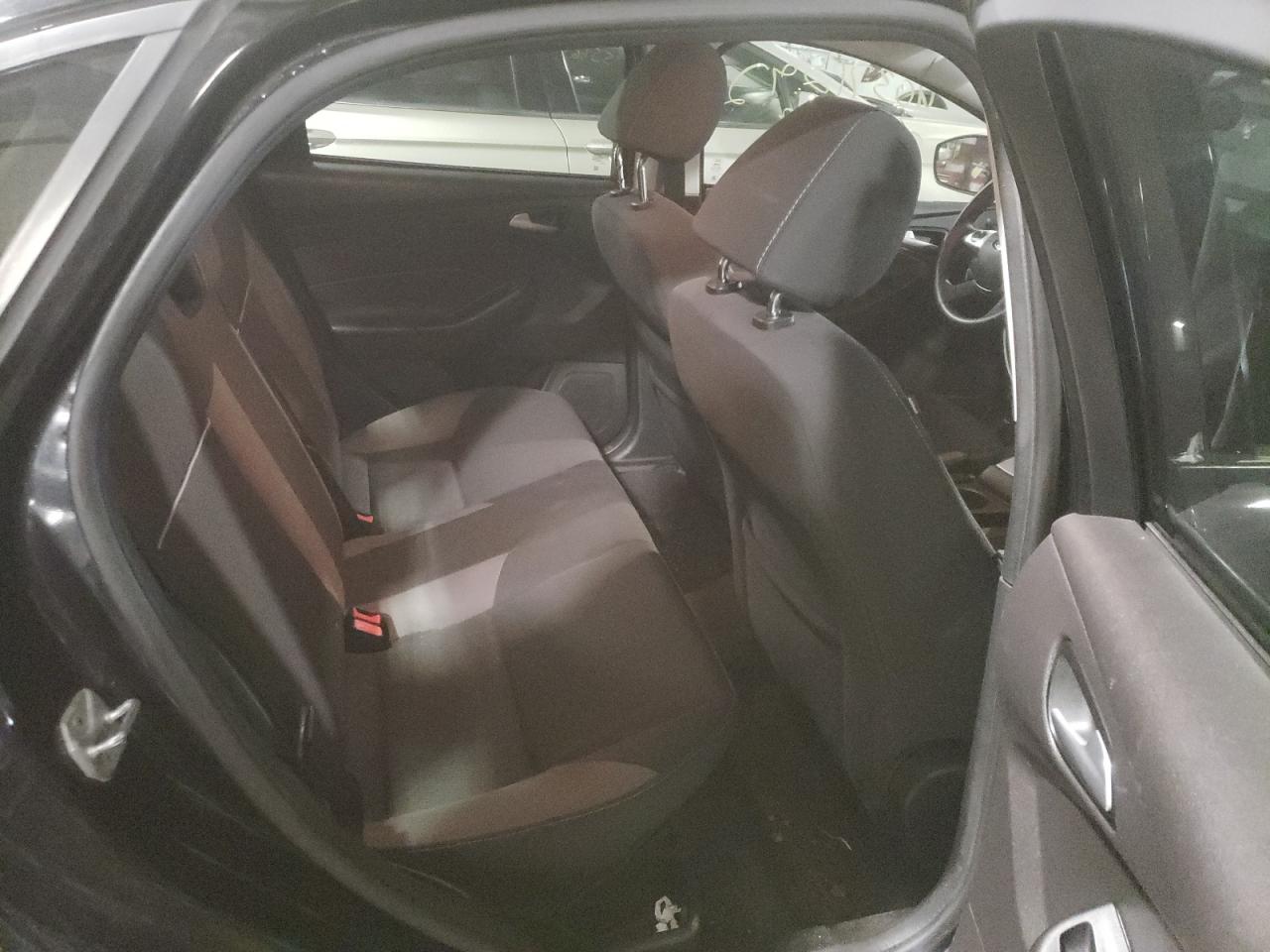 Photo 6 from auction – 2014 FORD FOCUS SE with VIN 1FADP3F22EL153692