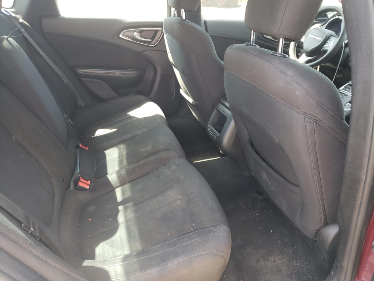 Photo 6 from auction – 2015 CHRYSLER 200 LIMITE with VIN 1C3CCCAB2FN707557