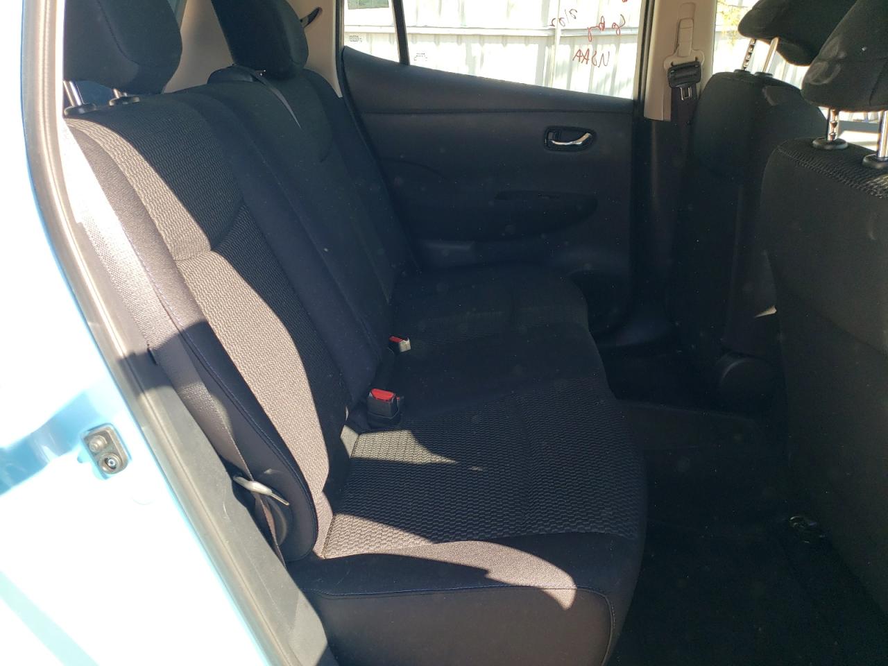Photo 6 from auction – 2015 NISSAN LEAF S with VIN 1N4AZ0CP0FC313226