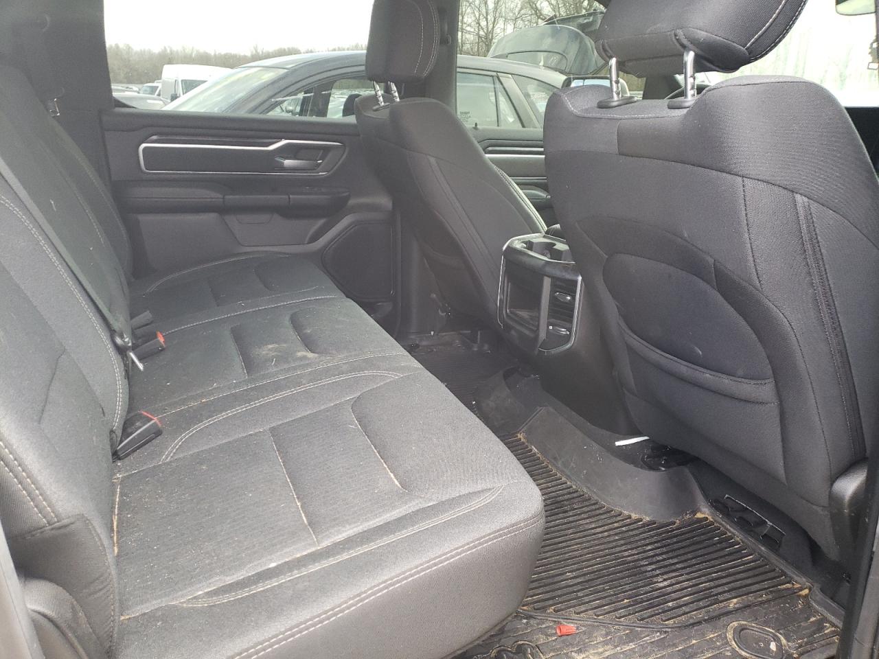 صورة رقم 6 من المزاد - 2019 RAM 1500 BIG H مع VIN 1C6SRFFTXKN811093