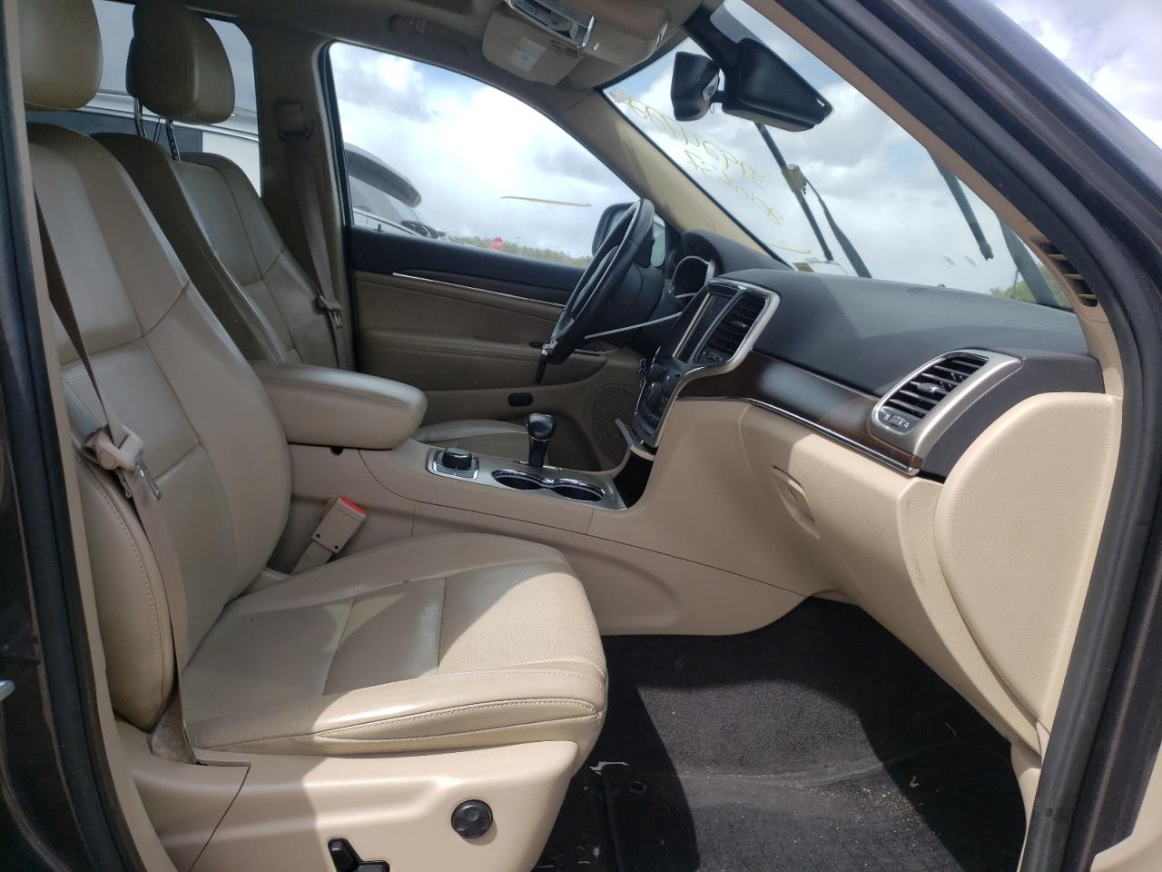 Photo 5 from auction – 2015 JEEP GRAND CHER with VIN 1C4RJFBG1FC800637