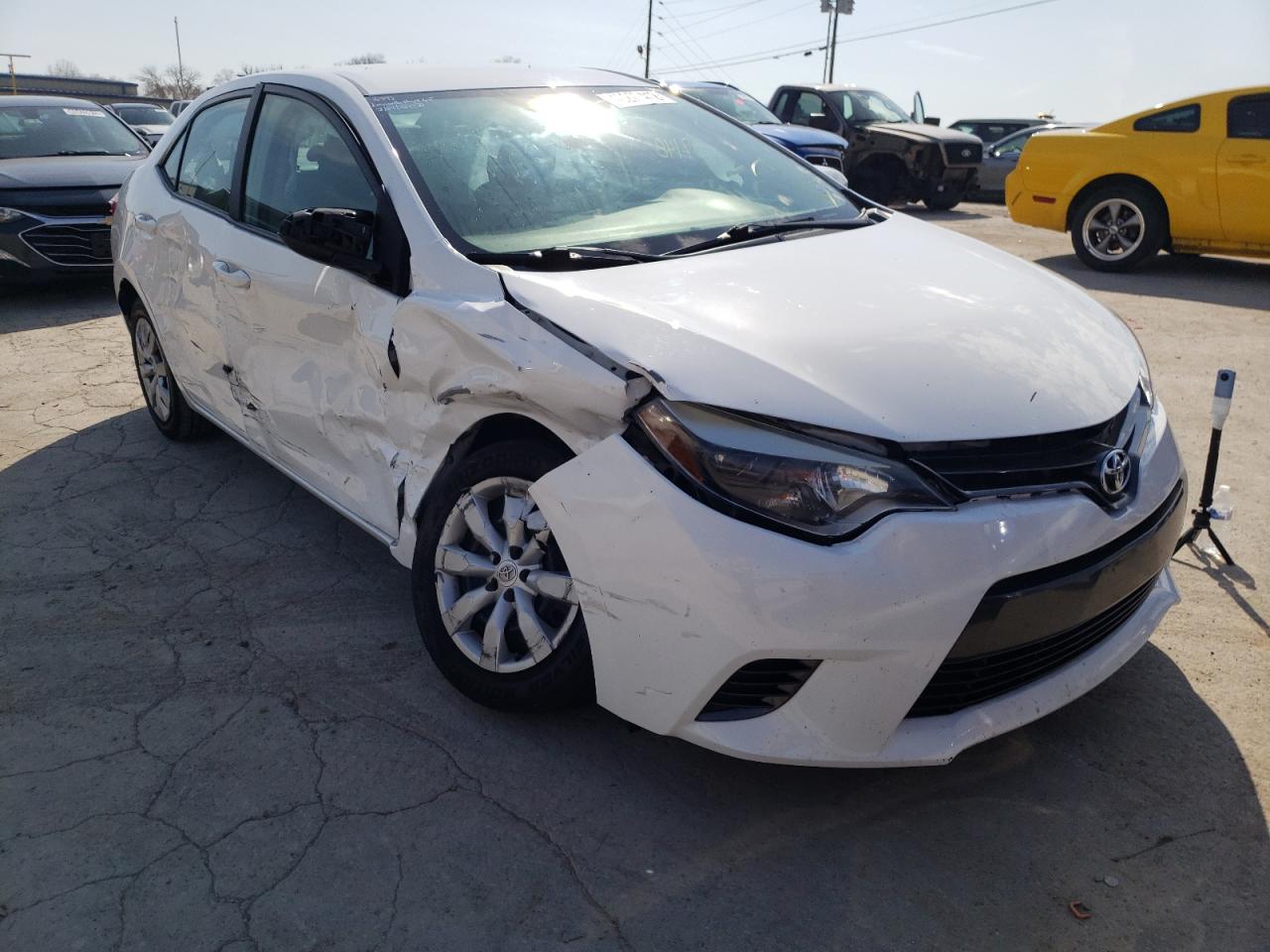 TOYOTA COROLLA L 2015 with VIN 2T1BURHE7FC468923 - Photo from auction