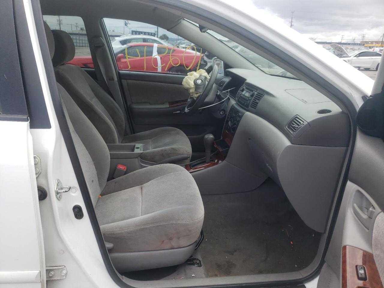 Photo 5 from auction – 2005 TOYOTA COROLLA CE with VIN 1NXBR32E35Z368595