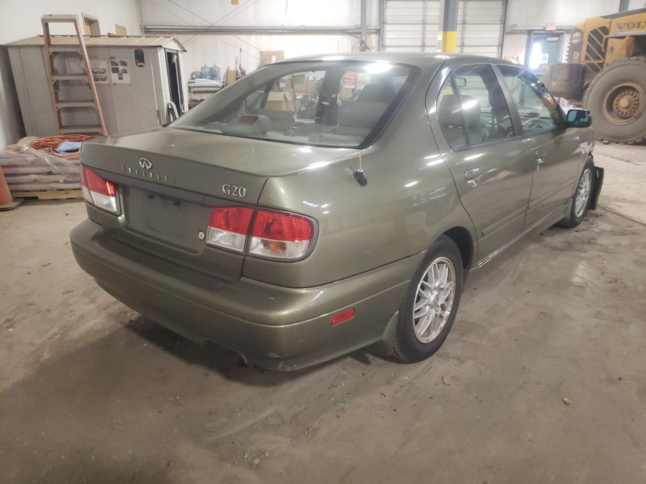 Photo 4 from auction – 2001 INFINITI G20 with VIN JNKCP11A01T404159