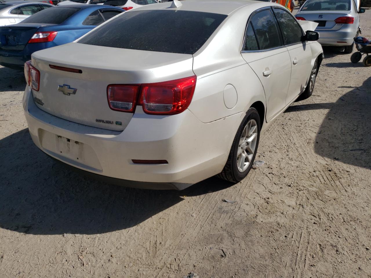 Photo 4 from auction – 2013 CHEVROLET MALIBU 2LT with VIN 1G11F5RR4DF108926