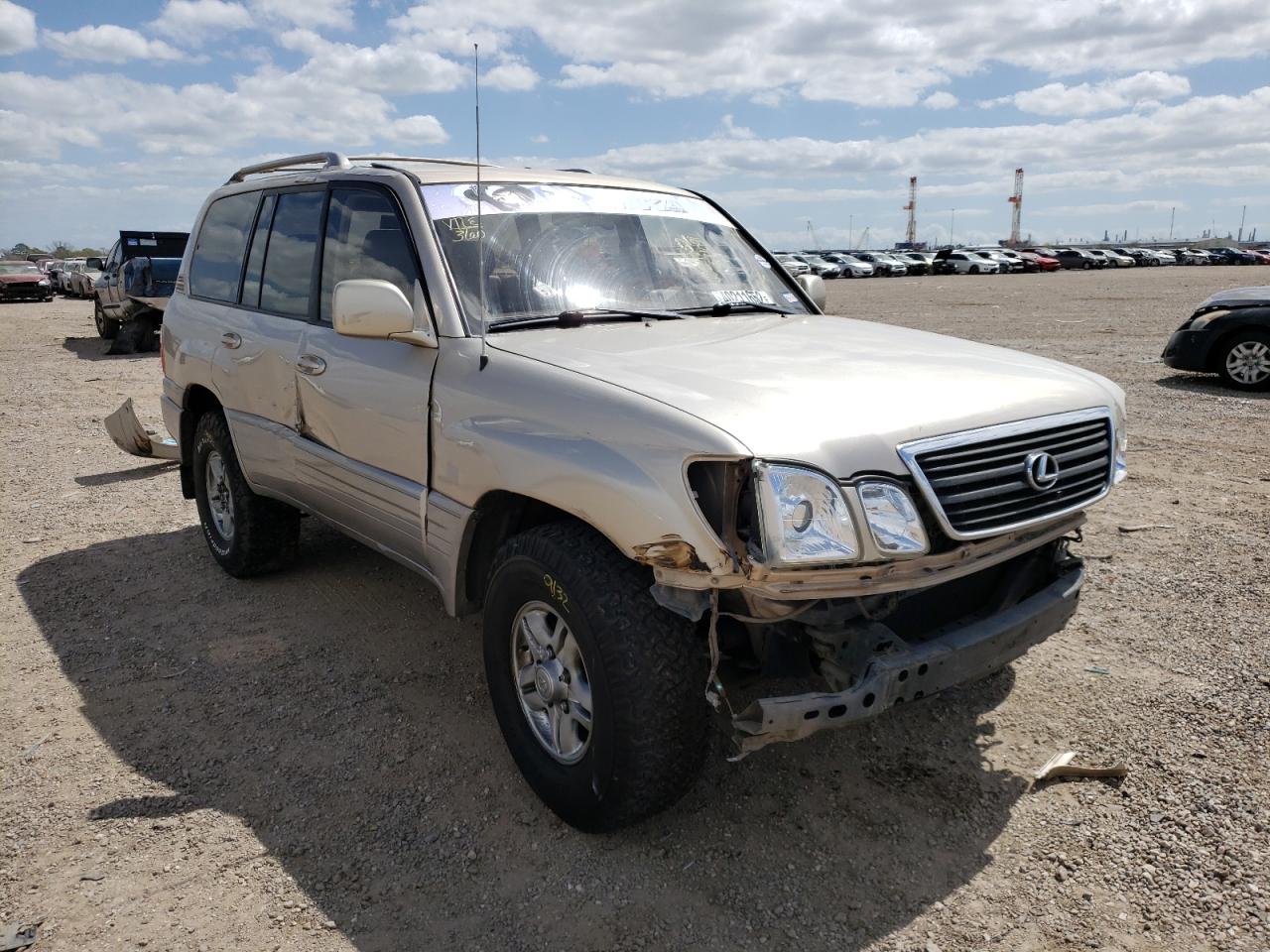 LEXUS LX 470 2001 with VIN JTJHT00W213511091 - Photo from auction