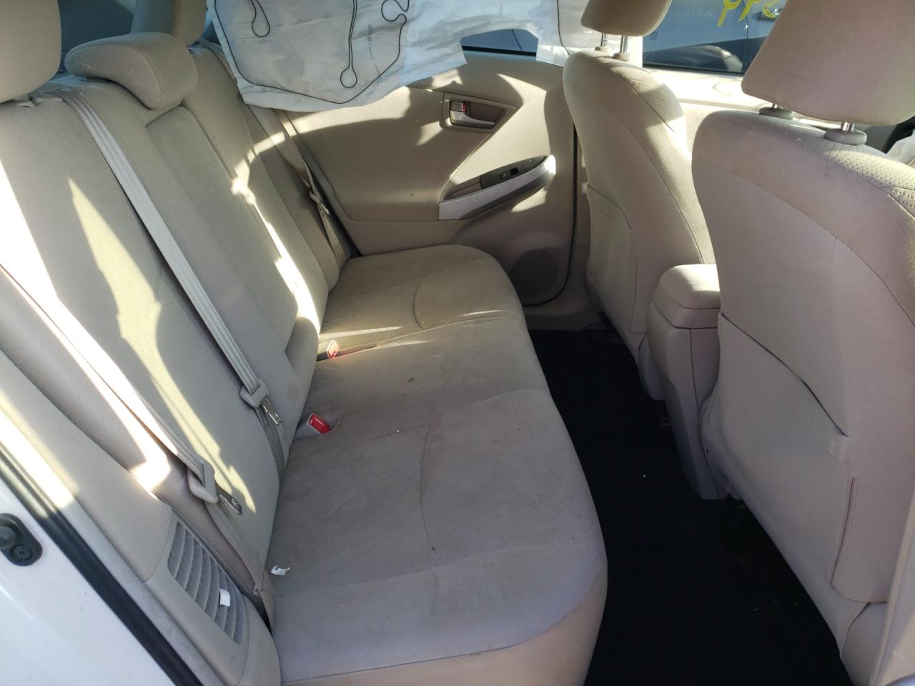 Photo 6 from auction – 2012 TOYOTA PRIUS with VIN JTDKN3DU3C5519088