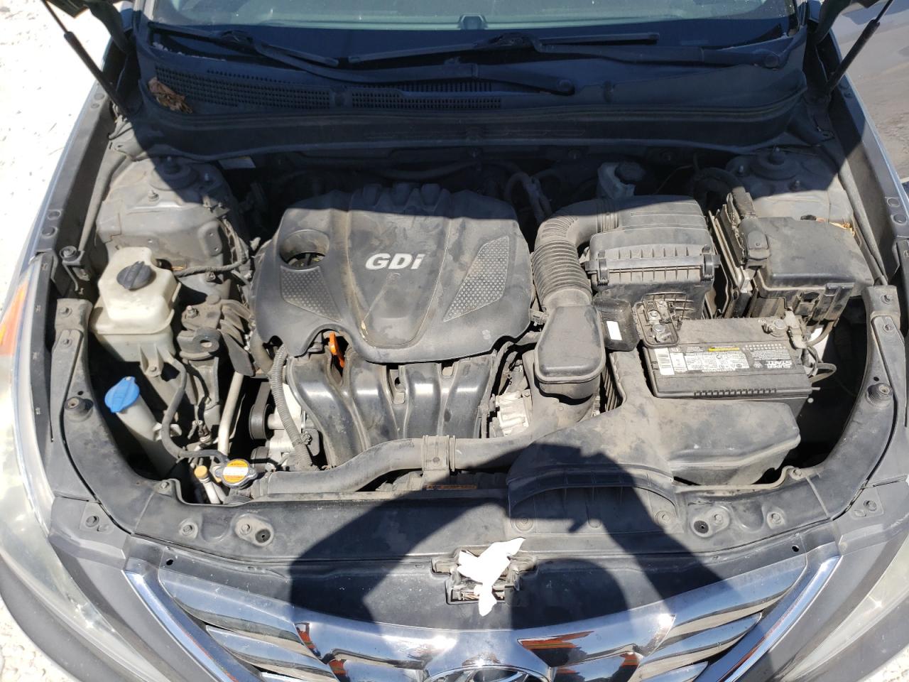 Photo 7 from auction – 2011 HYUNDAI SONATA SE with VIN 5NPEC4AC4BH156903