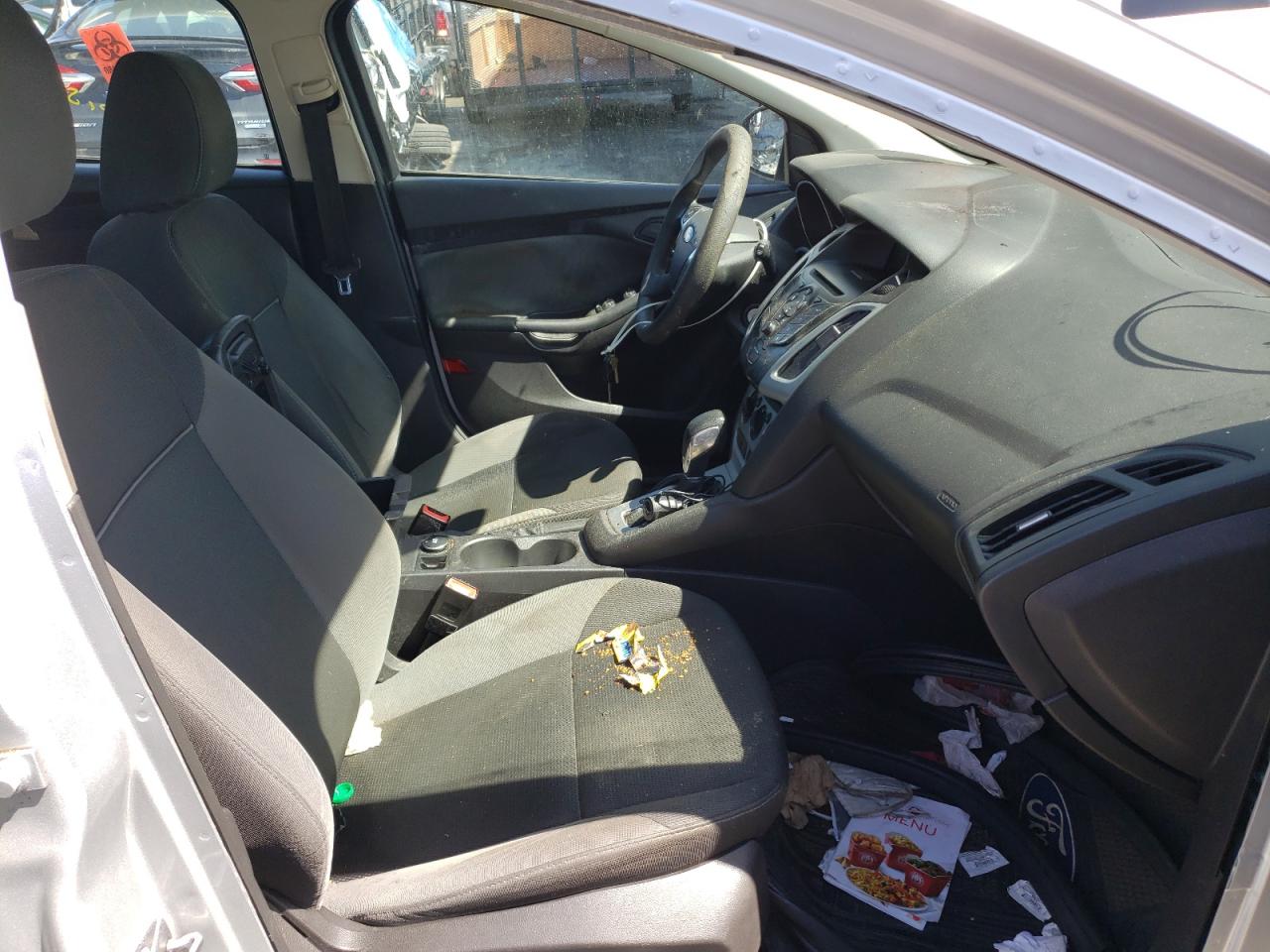 Photo 5 from auction – 2012 FORD FOCUS with VIN 1FAHP3K25CL406119