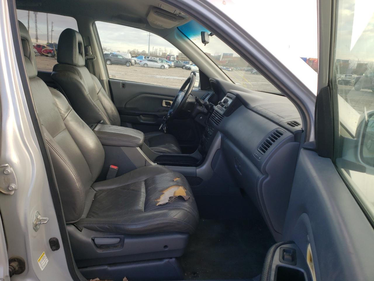 Photo 5 from auction – 2003 HONDA PILOT EXL with VIN 2HKYF18643H572874
